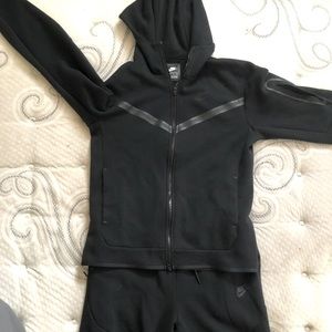 Nike Tech Fleece top and bottom